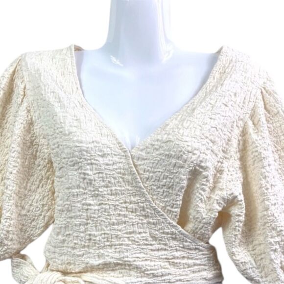 JULIANA’S Ivory V Neckline Wrap Top - Picture 2 of 11